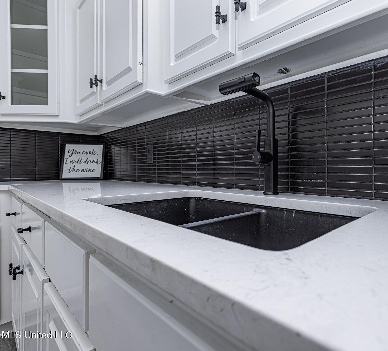 4954 Brookwood Place Byram, MS 39272 - Photo 11 of 31 IMG_0856