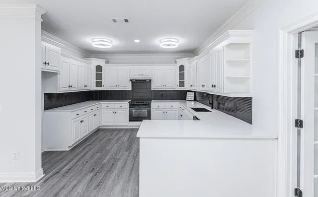 $236,600 | 4954 Brookwood Place, Byram, MS 39272