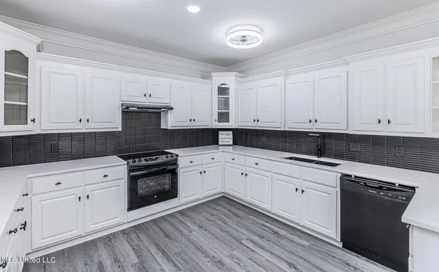 $236,600 | 4954 Brookwood Place, Byram, MS 39272