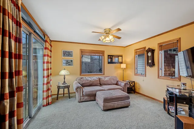 $699,000 | 595 Ravinia Road, Highland Park, IL 60035