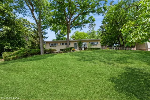 $699,000 | 595 Ravinia Road, Highland Park, IL 60035