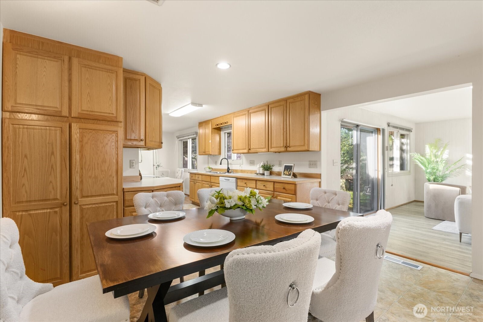 18921 34th Avenue South SeaTac, WA 98188 - Photo 11 of 28