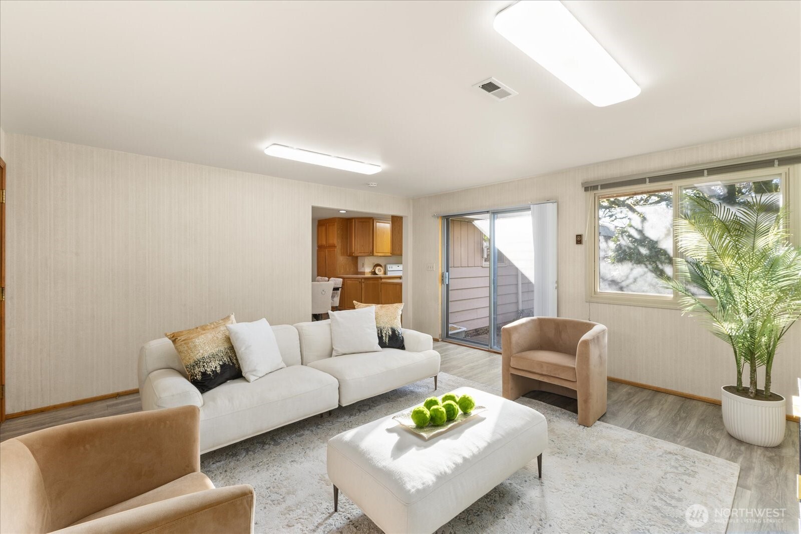 18921 34th Avenue South SeaTac, WA 98188 - Photo 14 of 28