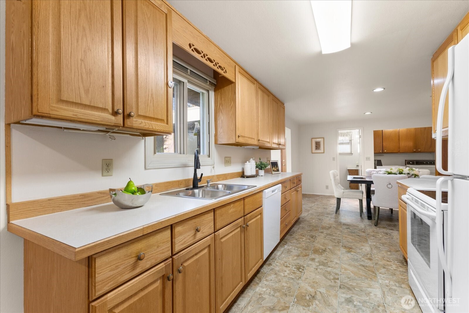 18921 34th Avenue South SeaTac, WA 98188 - Photo 7 of 28