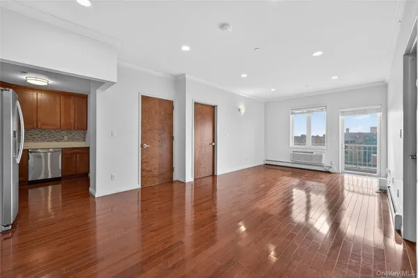 $725,000 | 149-06 Northern Boulevard, Unit 501 | Murray Hill - Flushing