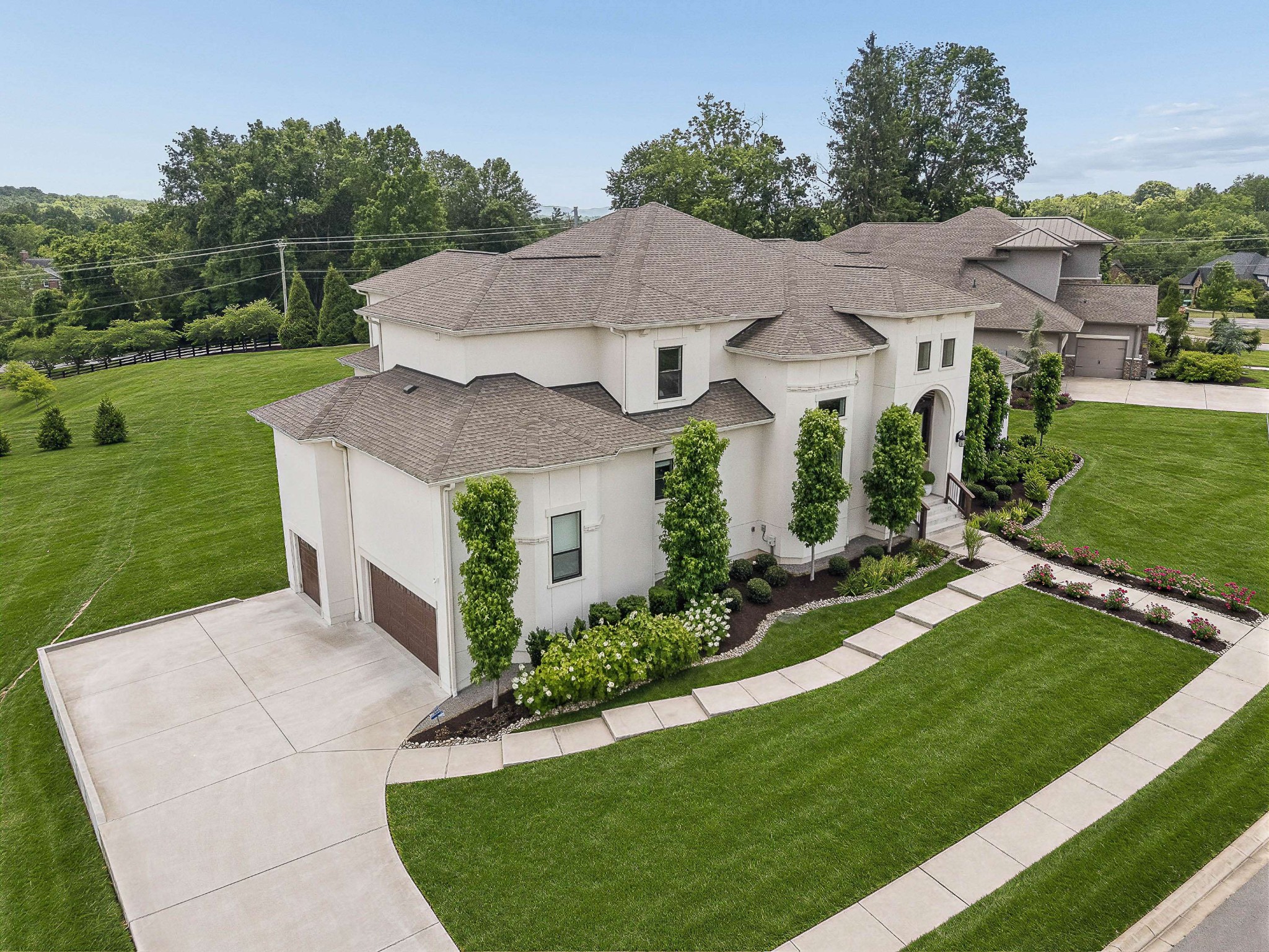 6004 Lookaway Circle Franklin, TN 37067 - Photo 65 of 71 a aerial view of a house with a yard
