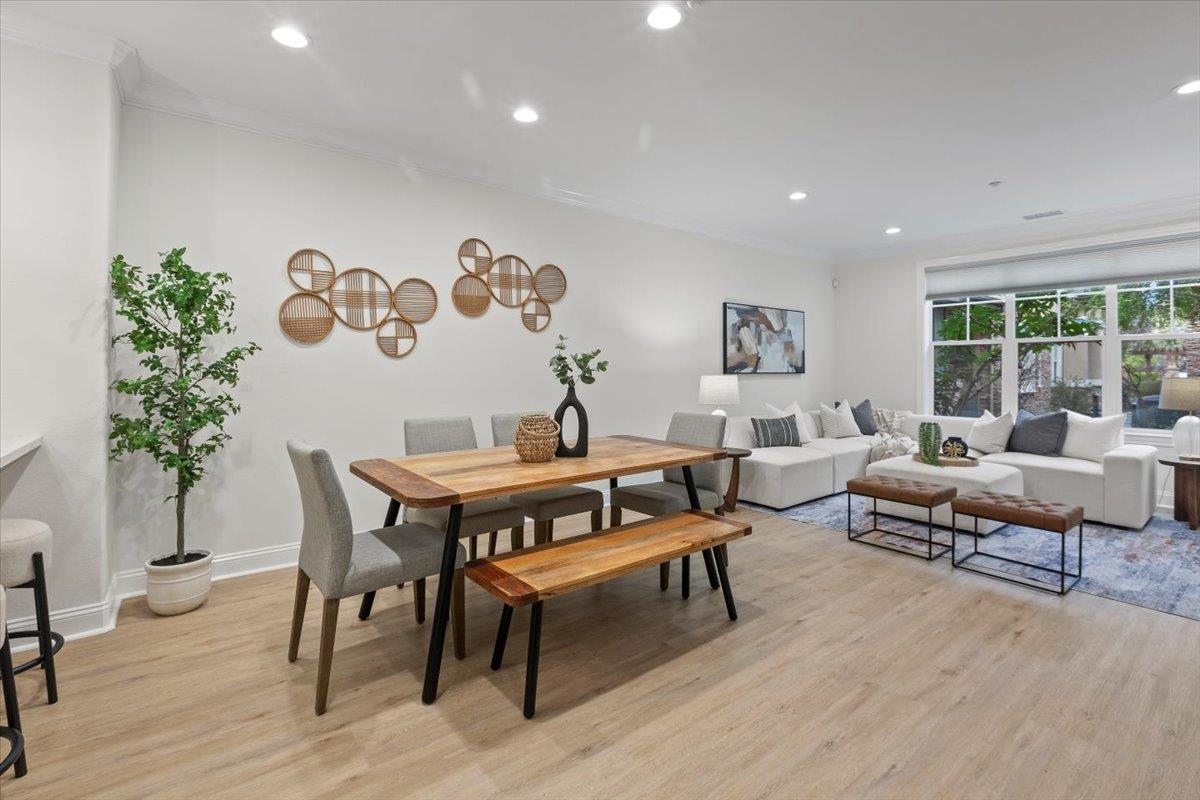 2881 Meridian Avenue, Unit 108 San Jose, CA 95124 - Photo 13 of 41 a living room with furniture and a potted plant