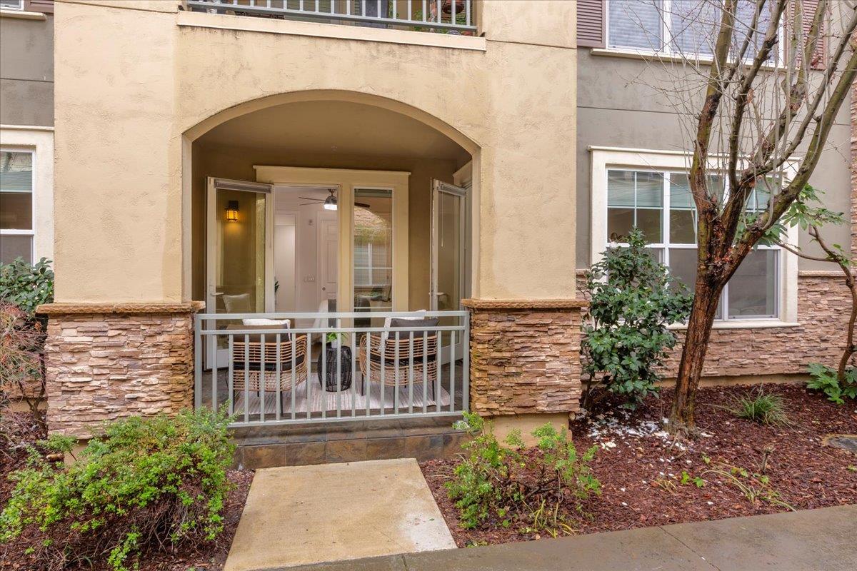2881 Meridian Avenue, Unit 108 San Jose, CA 95124 - Photo 30 of 41 a view of a house with a porch