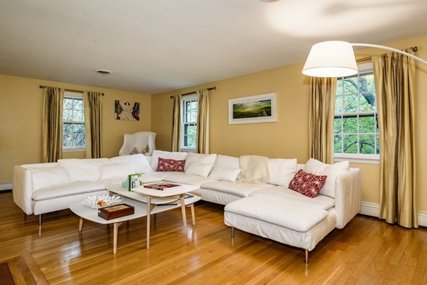 34 Baskin Road Lexington, MA 02421 - Photo 4 of 20 Gallery Image 4