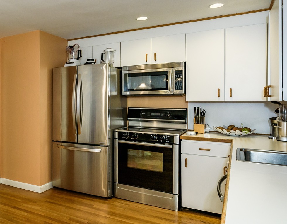 34 Baskin Road Lexington, MA 02421 - Photo 9 of 20 Gallery Image 9