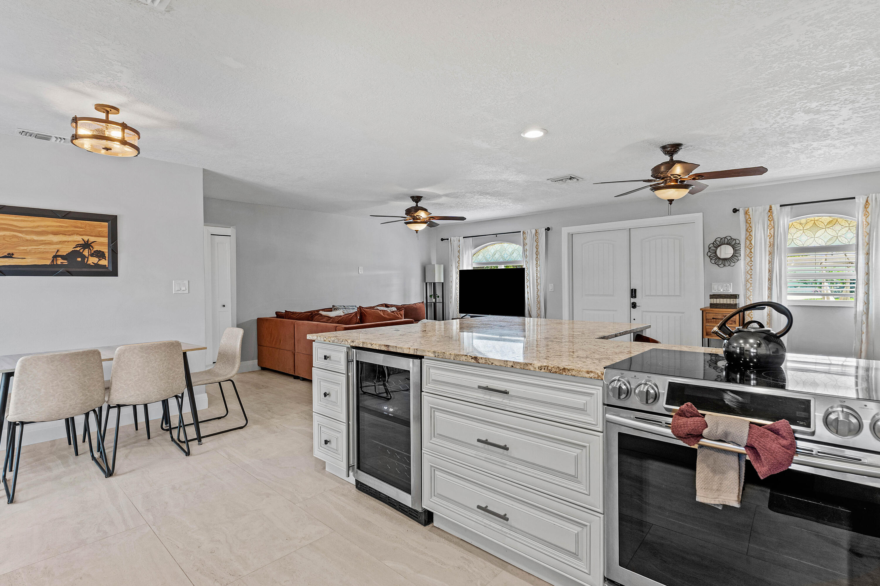 968 Laurel Road North Palm Beach, FL 33408 - Photo 4 of 53 Kitchen