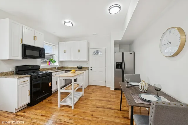 $225,000 | 3849 West Ainslie Street, Unit 1, Chicago, IL 60625