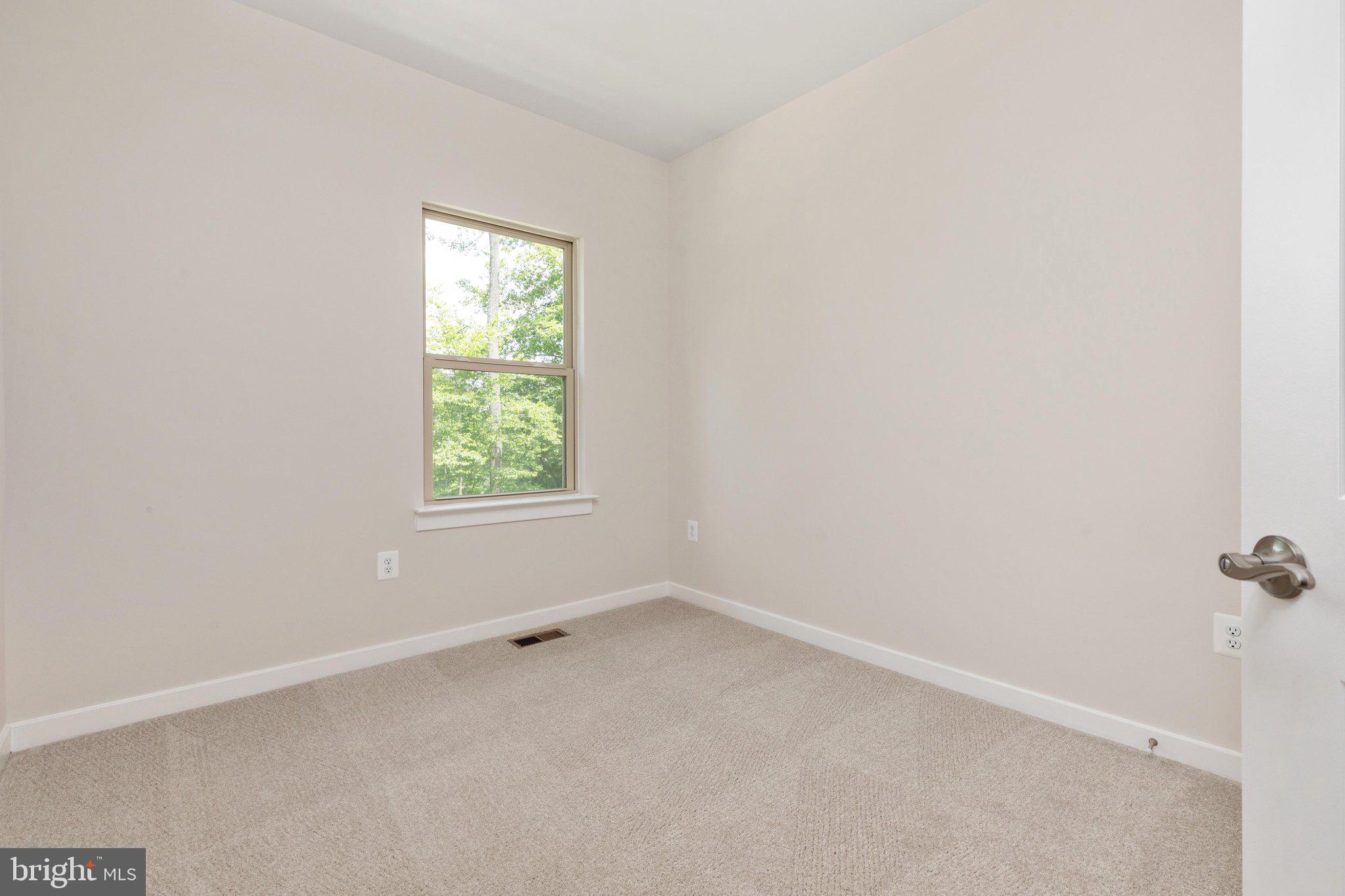 13658 Cobble Loop Woodbridge, VA 22193 - Photo 22 of 40