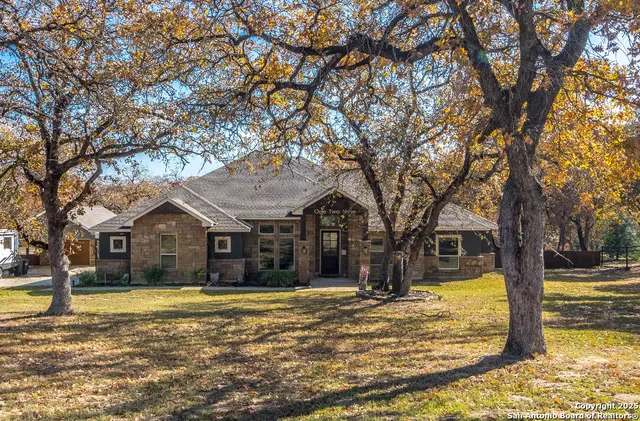 $730,000 | 129 Crescent Ridge, Adkins, TX 78101