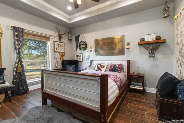 $730,000 | 129 Crescent Ridge, Adkins, TX 78101