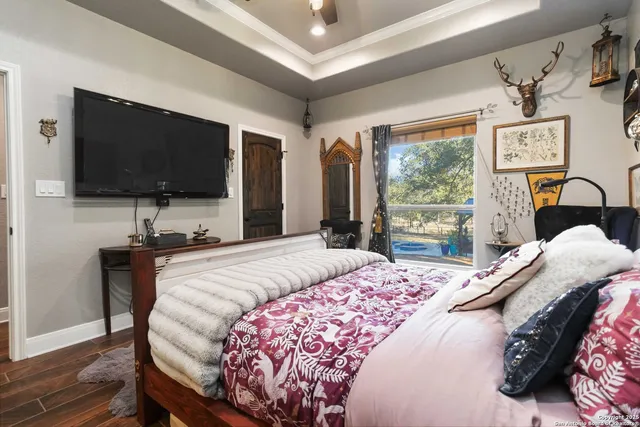 $730,000 | 129 Crescent Ridge, Adkins, TX 78101