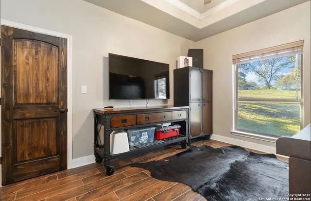 $730,000 | 129 Crescent Ridge, Adkins, TX 78101