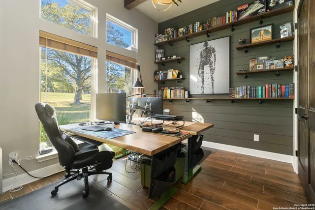 $730,000 | 129 Crescent Ridge, Adkins, TX 78101