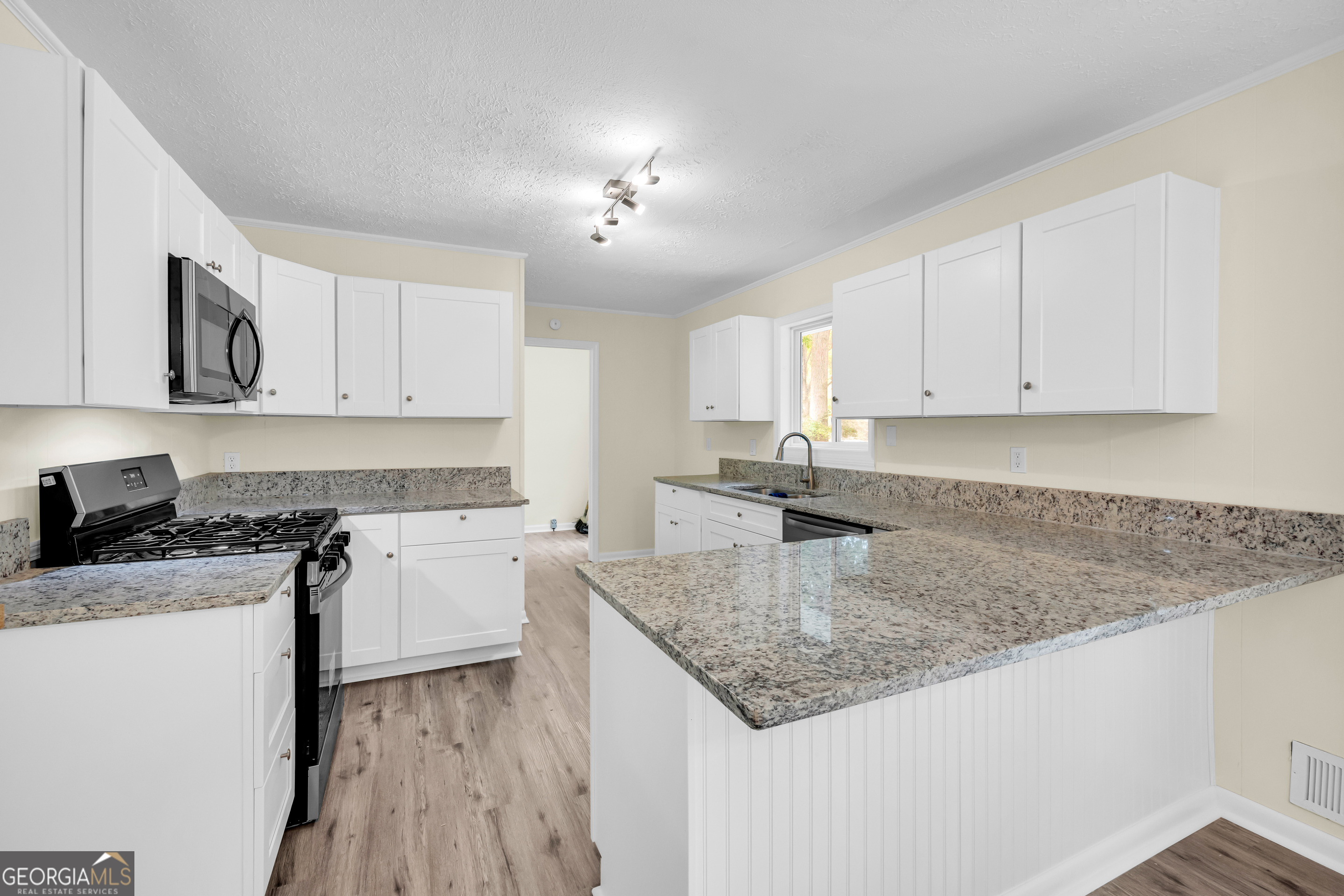 210 Edgewood Drive Athens, GA 30606 - Photo 11 of 42