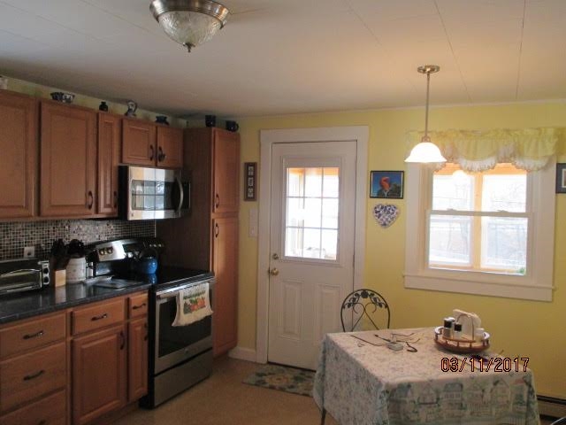 111 Old Loudon Road Concord, NH 03301 - Photo 3 of 17