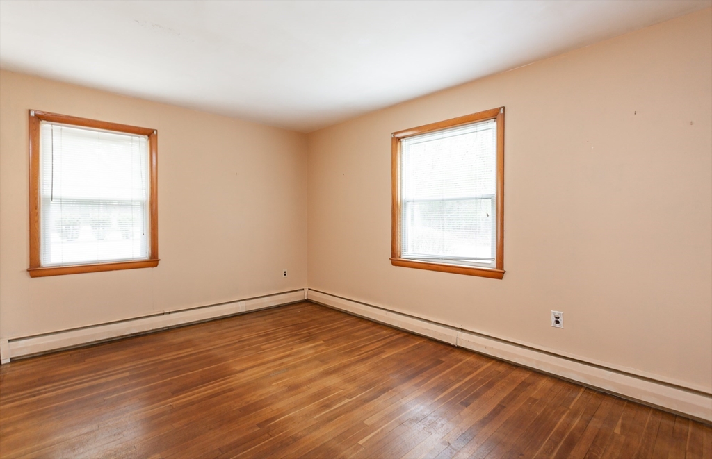 205 Aldrich Road Bridgewater, MA 02324 - Photo 10 of 20