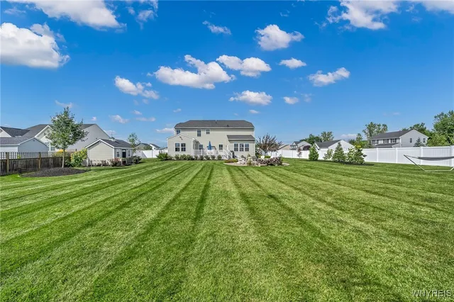 $590,000 | 6410 Beach Drive, Lockport Town, NY 14094