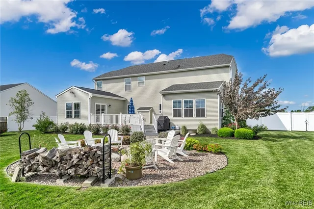 $590,000 | 6410 Beach Drive, Lockport Town, NY 14094