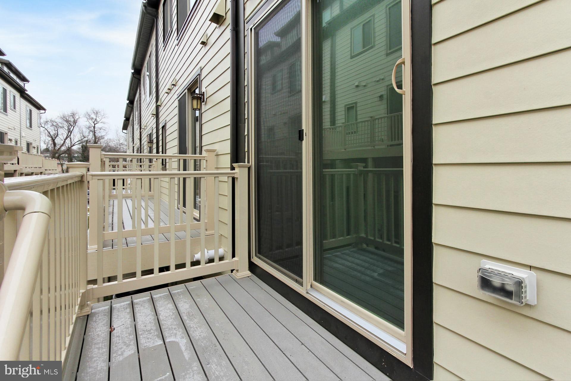 2877 Lowen Valley Road Alexandria, VA 22303 - Photo 49 of 52
