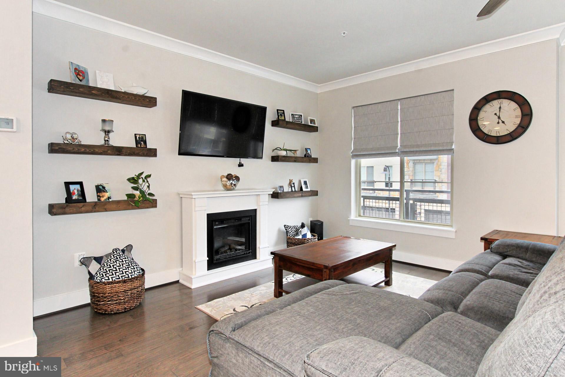 2877 Lowen Valley Road Alexandria, VA 22303 - Photo 8 of 52