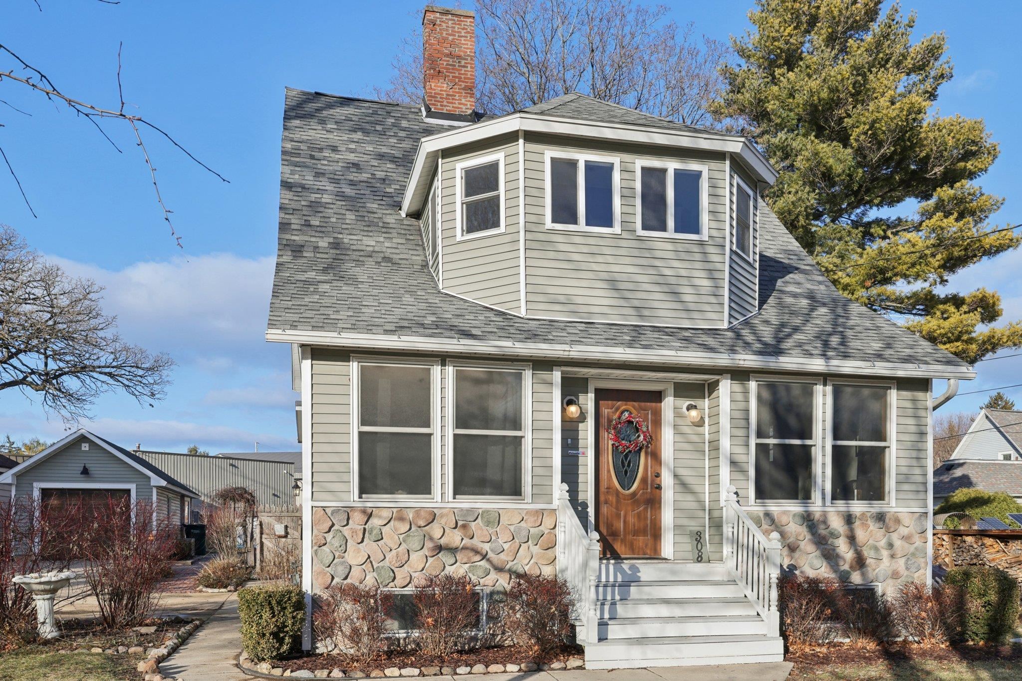 308 South 4th Street West Fort Atkinson, WI 53538 - Photo 1 of 41