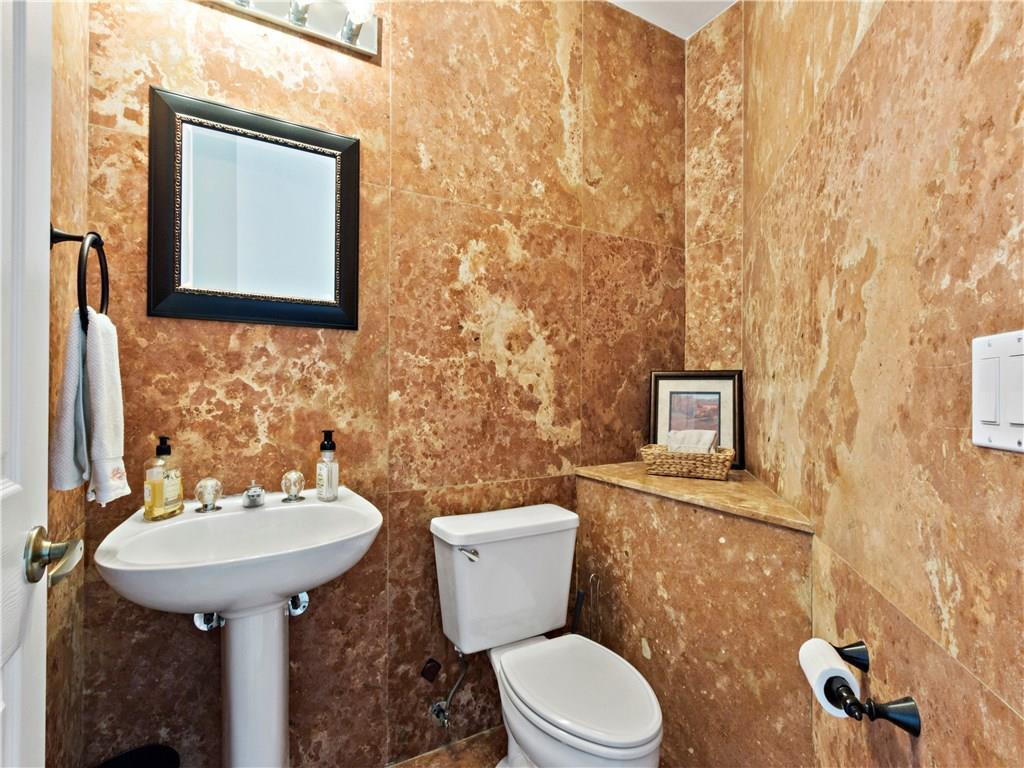 6394 Brava Way Boca Raton, FL 33433 - Photo 32 of 34 Photo 32