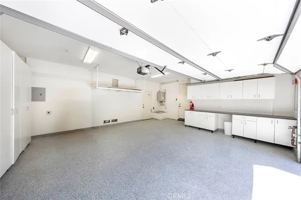 a view of a livingroom with furniture