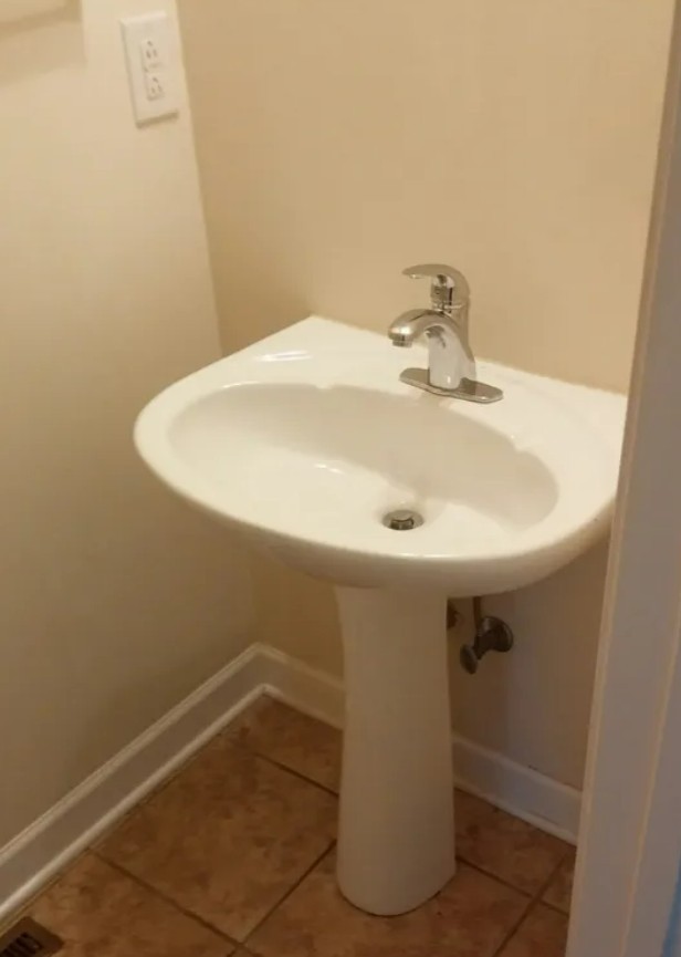 207 Dakota Drive Spring Hill, TN 37174 - Photo 5 of 10 a bathroom with a sink