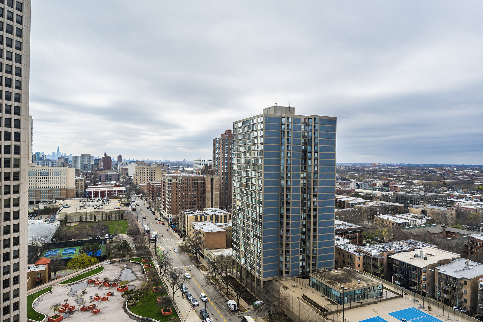 5415 North Sheridan Road, Unit 2003 Chicago, IL 60640 - Photo 2 of 22