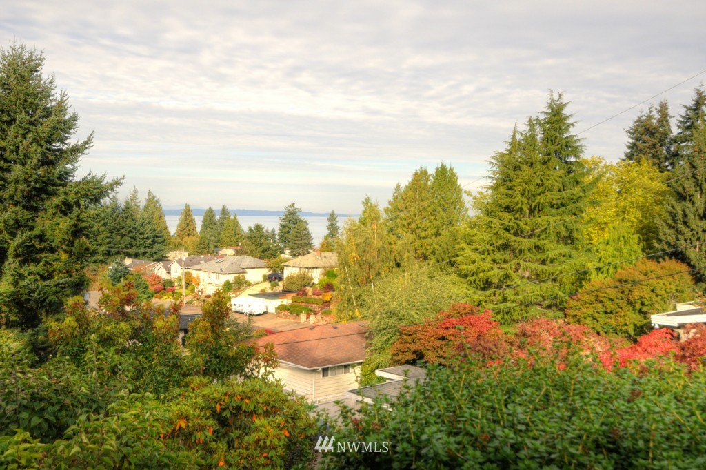1005 Bell Street Edmonds, WA 98020 - Photo 2 of 13 Gallery Image 2