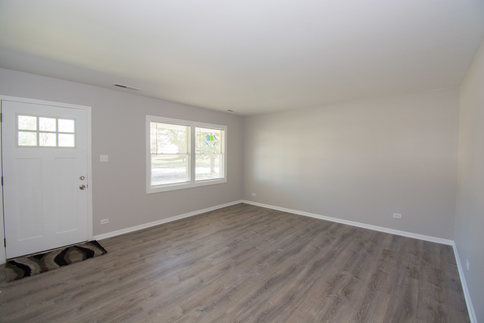 5613 Crestwood Road Matteson, IL 60443 - Photo 2 of 21