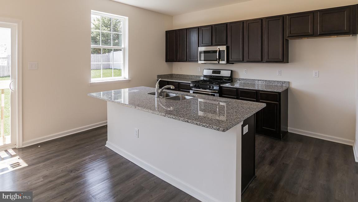 139 Cox Road Barnegat, NJ 08005 - Photo 8 of 22
