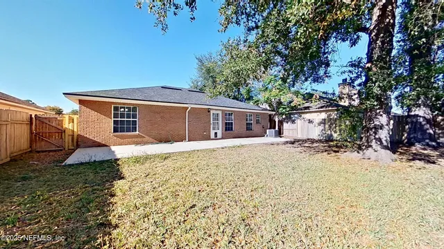 $1,750 | 1639 Spring Branch Drive West, Jacksonville, FL 32221