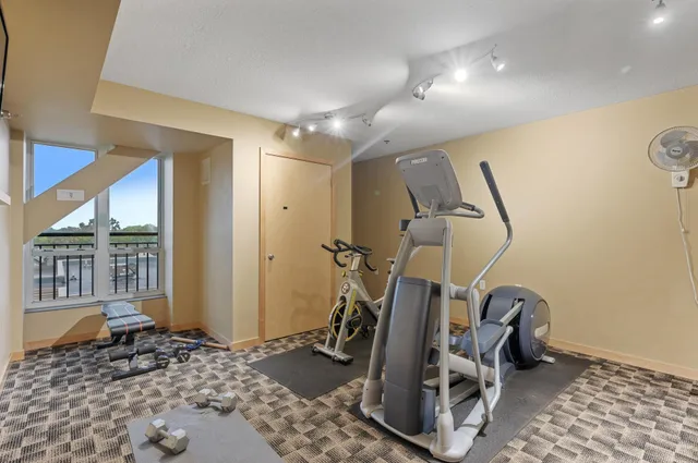 $179,900 | 1502 5th Street North, Unit 403, Hopkins, MN 55305