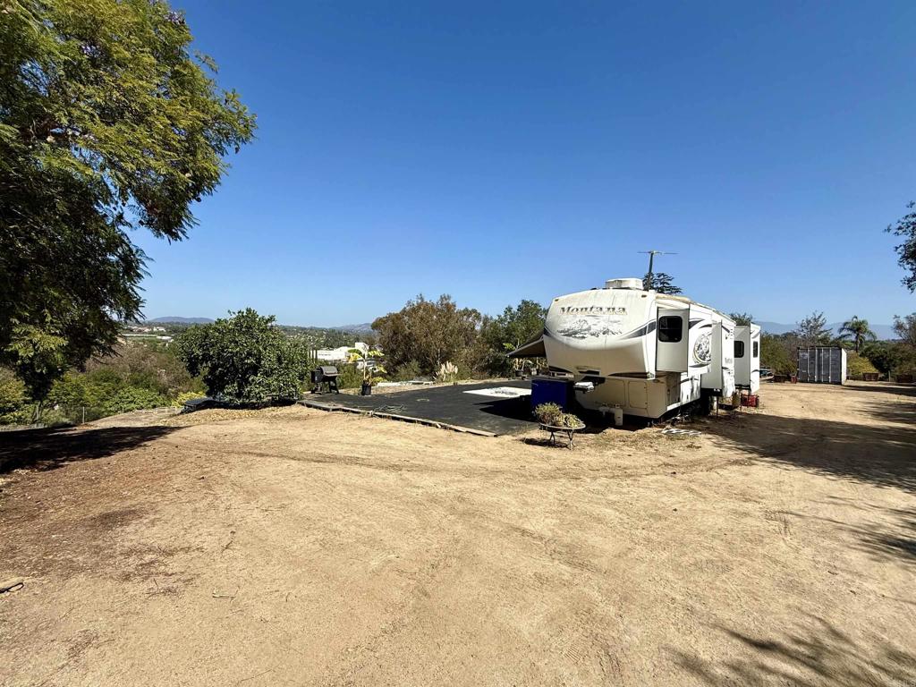0 Olive Hill Road Fallbrook, CA 92028 - Photo 4 of 40 a view of a backyard of a house