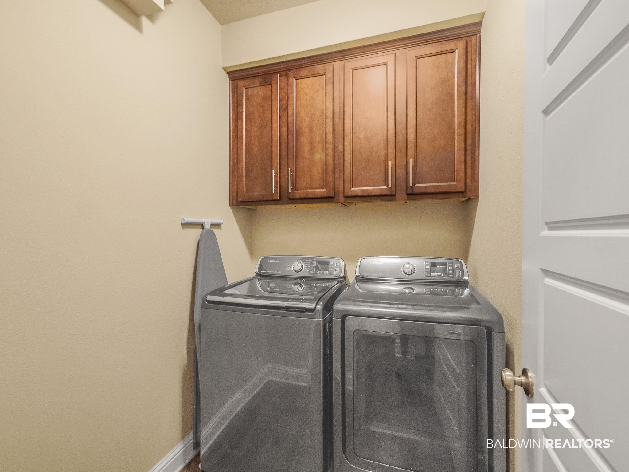 6836 Spaniel Drive, Unit B Daphne, AL 36527 - Photo 12 of 28 Laundry