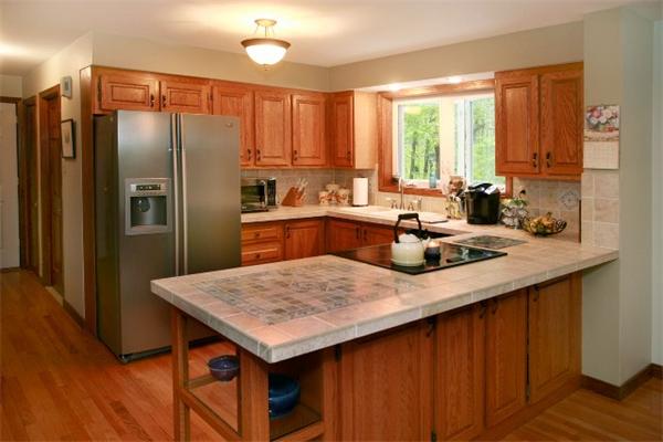 210 7 Star Road Groveland, MA 01834 - Photo 8 of 25 Gallery Image 8