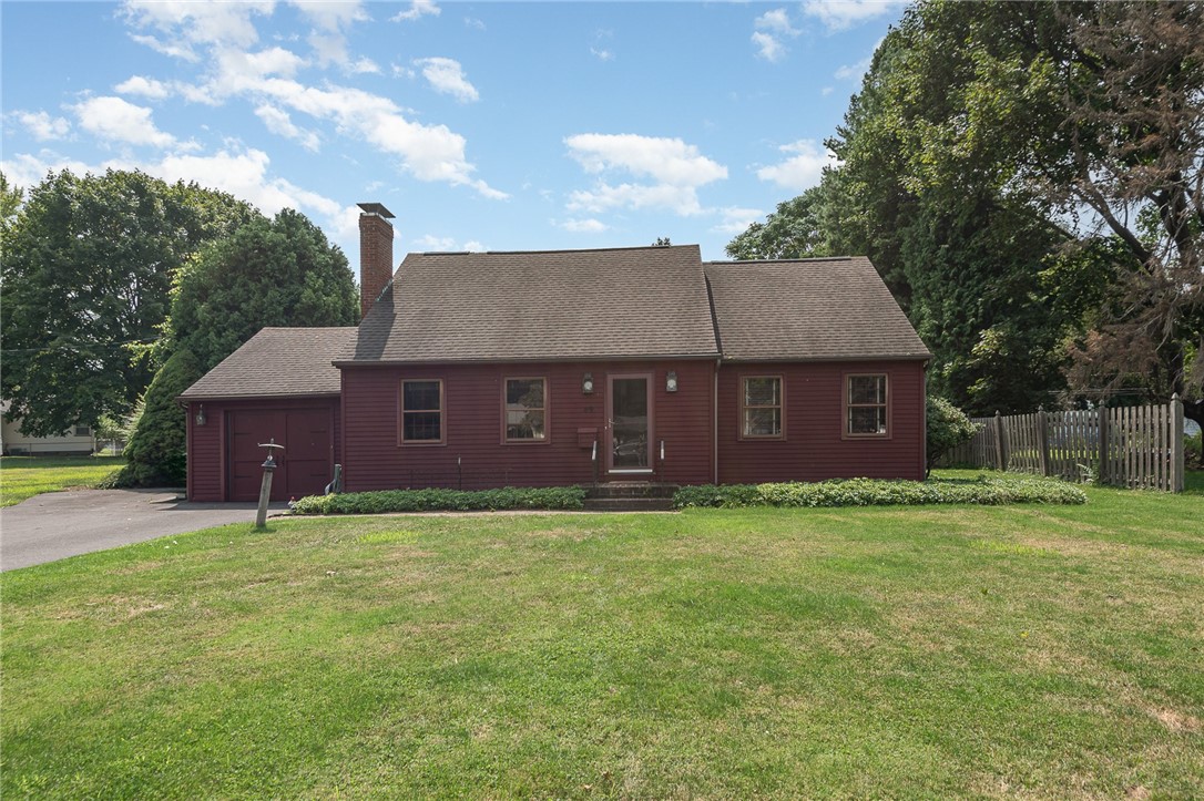 49 Charing Road Irondequoit, NY 14617 - Photo 3 of 48