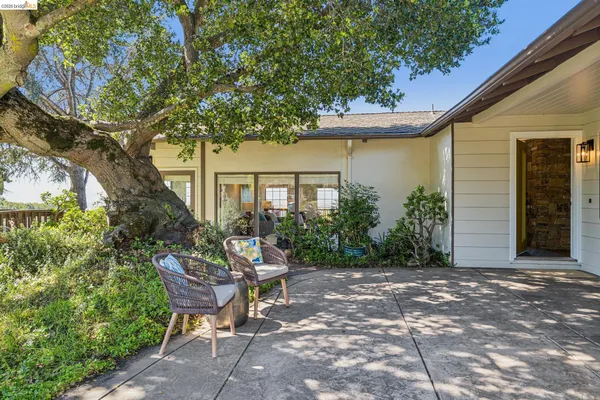 $1,499,000 | 11448 Lochard Street, Oakland, CA 94605