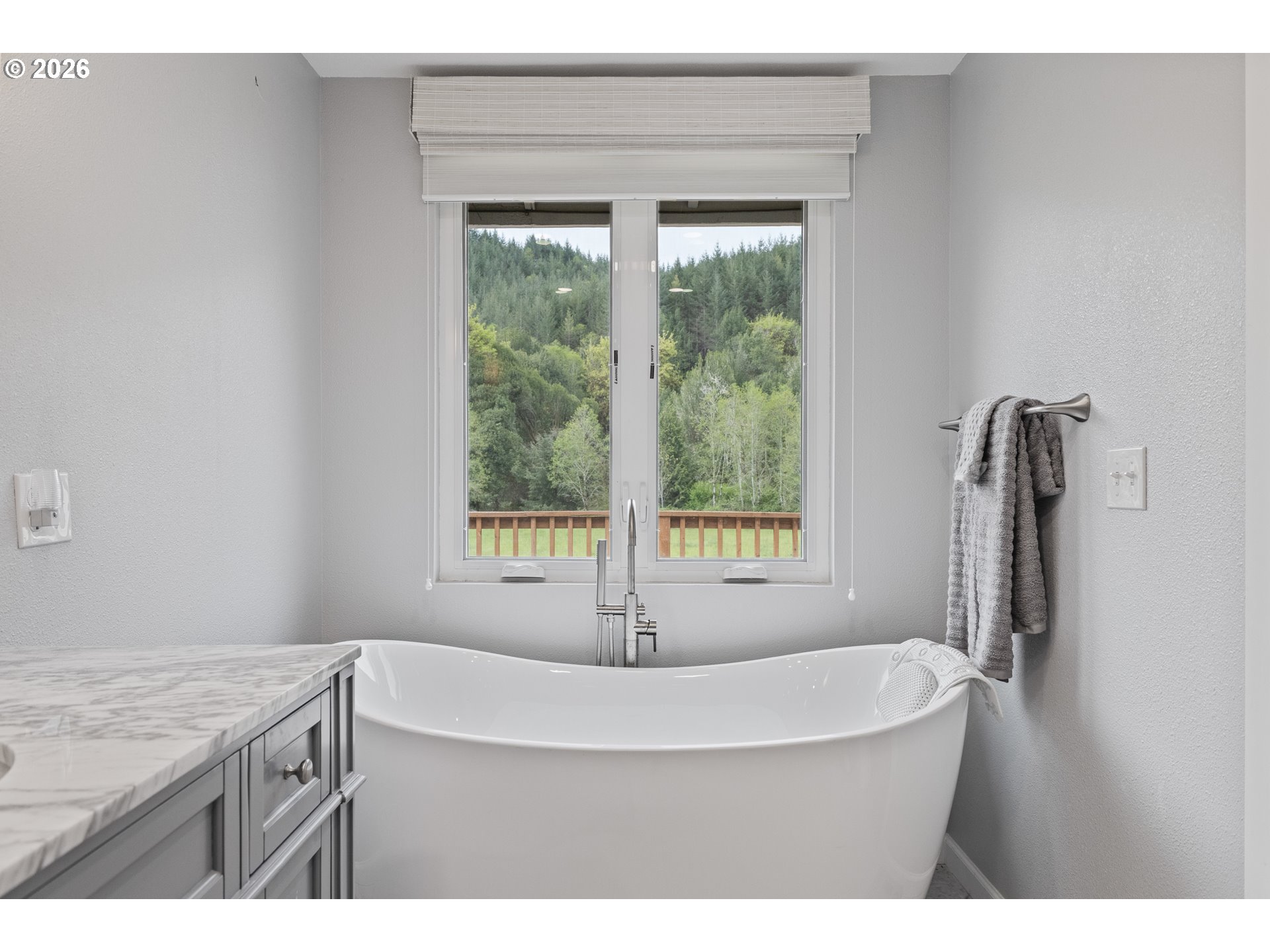 99554 Lone Pine Lane Myrtle Point, OR 97458 - Photo 23 of 44