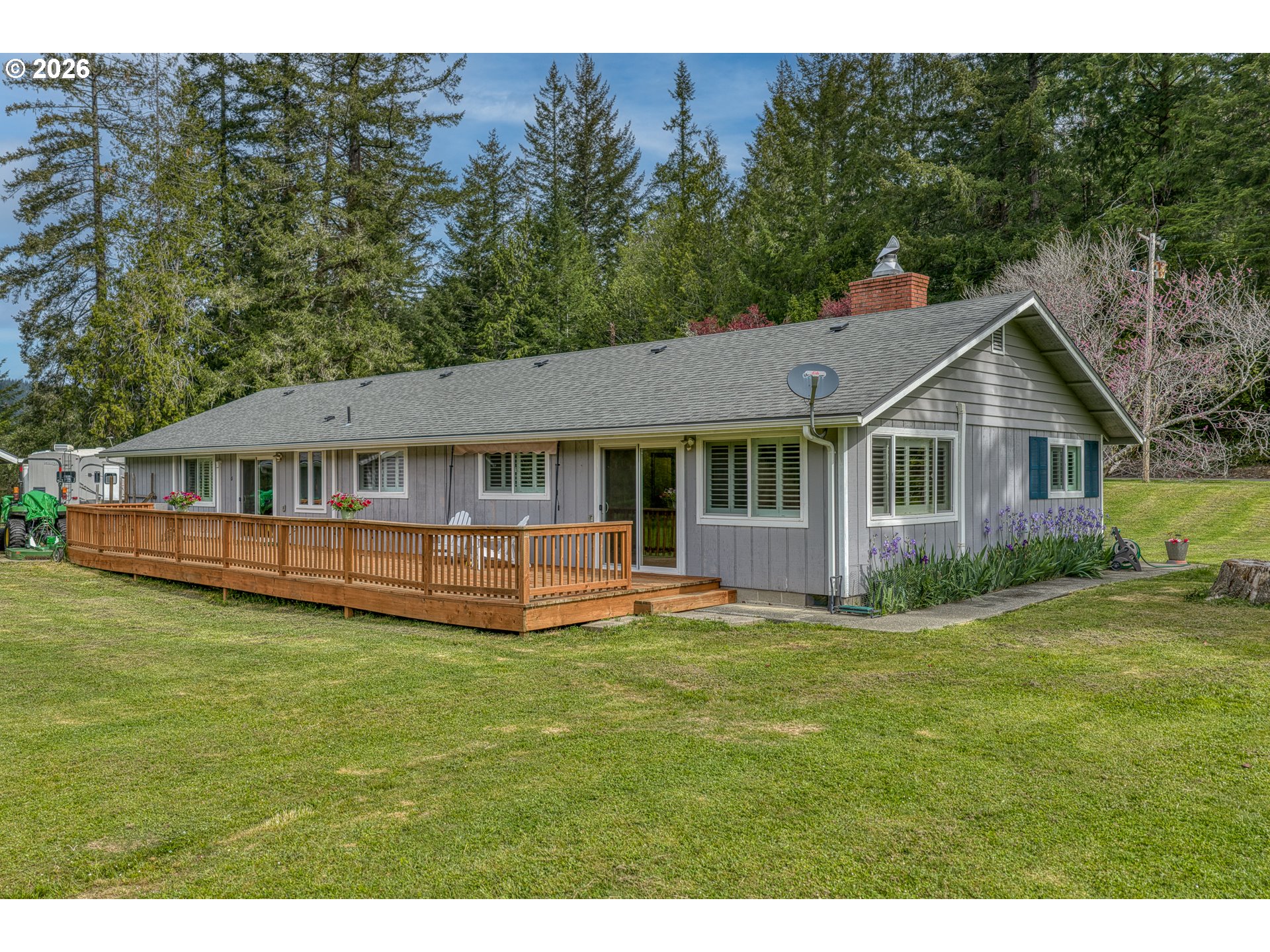 99554 Lone Pine Lane Myrtle Point, OR 97458 - Photo 5 of 44