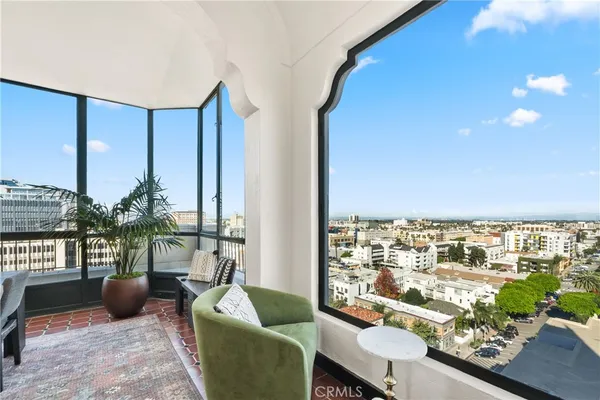 $439,000 | 140 Linden Avenue, Unit 324, Long Beach, CA 90802