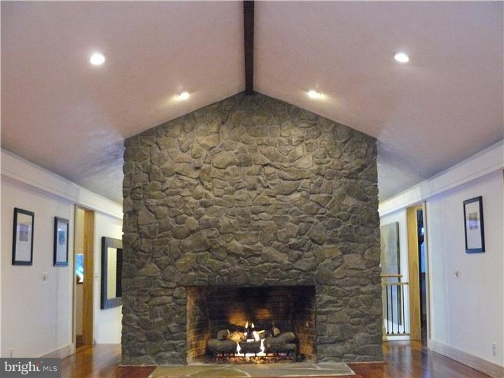 19 Ridgeview Road Princeton, NJ 08540 - Photo 10 of 17 Gallery Image 10
