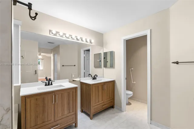 $4,700 | 4490 Foxtail Lane, Weston, FL 33331