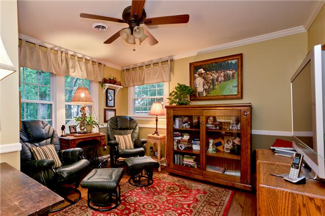 5247 Old Harding Road Fairview, TN 37062 - Photo 15 of 20 a living room with furniture
